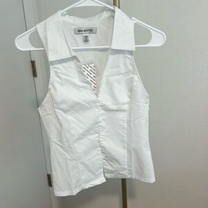 NWT Urban Outfitters White Collared Button Front Sleeveless Blouse Small